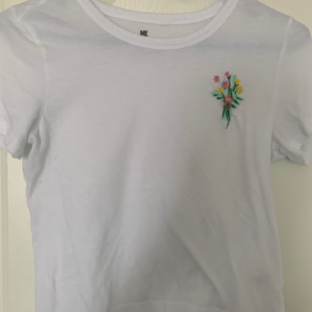 metowe white tee